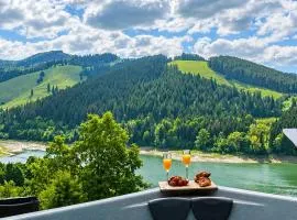 Elira Lake