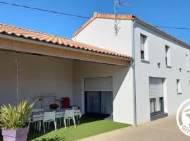 Maison neuve - 6 pers., proche du bourg - FR-1-426-618