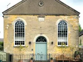 Beautiful Stylish 3 Bedroom Converted Chapel Dog Friendly Central