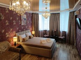 Poznyakoff Aparthotel, מלון בקייב
