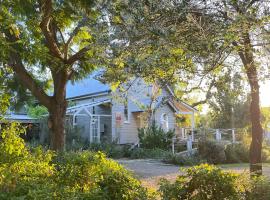 The Old Church Bed and Breakfast, hotel u gradu Boonah