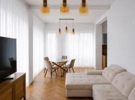 Ayan baile felix apartament