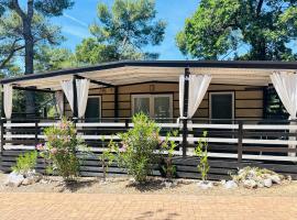 Mobile home SIMS &ndash; hotel w Biogradzie na Moru