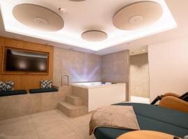 Aktiv Hotel Sonnenhof، فندق في دينكلسبول