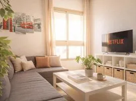 1BR Casa Voyageurs Tram & Parking & Self Check-in
