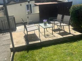 Llwyn Celyn 2 bedroom, hotel a Bala