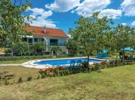 Cozy Home In Ruzic With Private Swimming Pool, Can Be Inside Or Outside