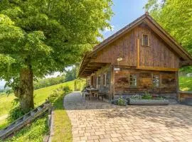 Rustic House With Lovely View - Happy Rentals