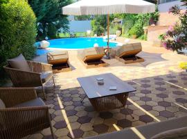 Luxury Villas Chrysa Private Pool & Spa, hotel v mestu Nafplio