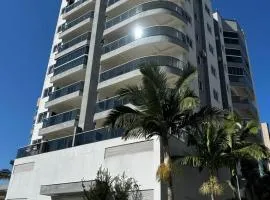 Apartamento amplo completo e climatizado