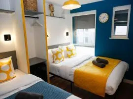 New Luxury Rooms in the Heart of London Next to Shops, Cafes, Bars & Metro with Shared Bathrooms