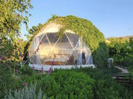 הבוסתן של הדס, הדום שבהר, hotel i Yavneʼel