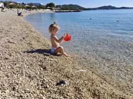 Beachfront Apartments Pakoštane