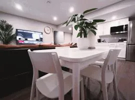 Prairie Luxury 2 Bedrooms Home