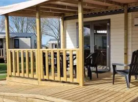 Mobil-home confortable pour 2 personnes avec cuisine équipée - API-1-52-1259