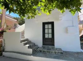 Yayas Family House