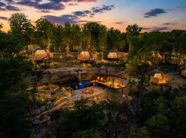 The Glamping Collective Chattanooga, hotel Trentonban