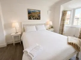 3-Bed House in Oxford with Free Parking, Private Garden and Easy Bus Access