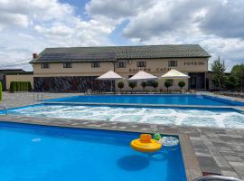 Hotel ELYSIUM, hotelli kohteessa Irshava