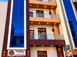 Radhika comfort stay, hotel a Vrindāvan