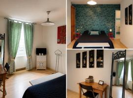 Logis Auberge La Cremaillere, хотел в Villandraut