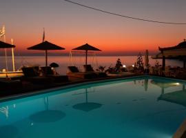 Violetta Seaside Studios&Apartments, hotel em Karlovasi