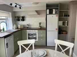 Home on the Wild Atlantic Way, hotel a Newport