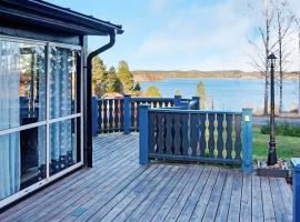 4 person holiday home in SÖDERKÖPING โรงแรมในSöderköping