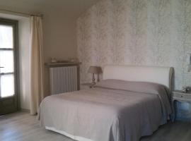 Novecento Charming Room, hotell sihtkohas Avigliana