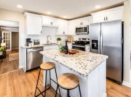 Cozy 5BR Retreat Game Room Rochester Suburb Area