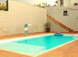 Chácara c/piscina churrasq/fogão à lenha/vista top