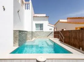 Family-Friendly Calpe Home with Pool