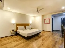 Townhouse Paldi Bus Terminal Ahmedabad Formally Neelkanth