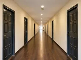 Townhouse Paldi Bus Terminal Ahmedabad