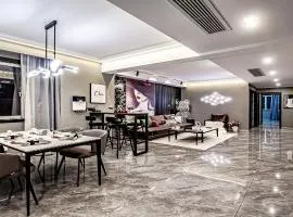 Nice 甄选 外滩 人民广场 南京路步行街 200平套房二 suite on the Bund People's Square Nanjing Road