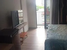 Azure Suites Apartment, Located in the Heart of the City
