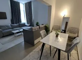 Banny Homes - Cozy Suite Apartment - Downtown