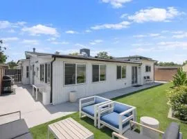 Spacious Disneyland 5 Bedroom 4 Bath House with Game Room