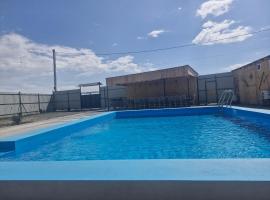 Ejmiatsin To Zvartnots Airport, Hotel in Jerewan