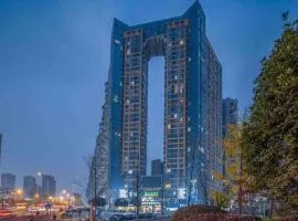 Thank Inn Hotel Sichuan Normal University Chenglong Branch