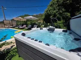 Luxury Villa Ivona Pool, Jacuzzi, Sauna & Privacy