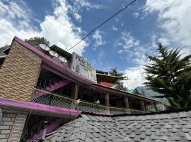 Pine View By Wonderhill: Manīkaran şehrinde bir otel