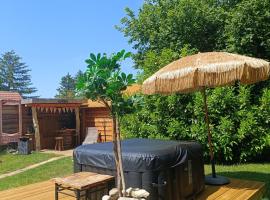 Ptit Ranch "Ô Rêves Atypiques" spa privatif, hotel di Boucé