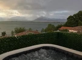 Shiroke Relax Villa