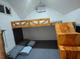 Cozy Small Resthouse own parking Wi-Fi