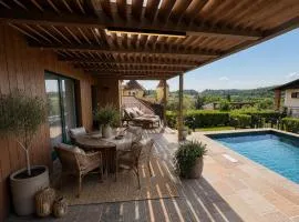 Chalet mit Pool & Sauna