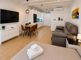 A H Rentals Picasso apartamento