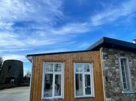 Mickeys Shed