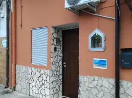 Papale AIRPORT HOUSE