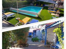 Hotel Des 4 Vents "Esprit Camargue" Parking Privé Gratuit, hotell sihtkohas Aigues-Mortes
